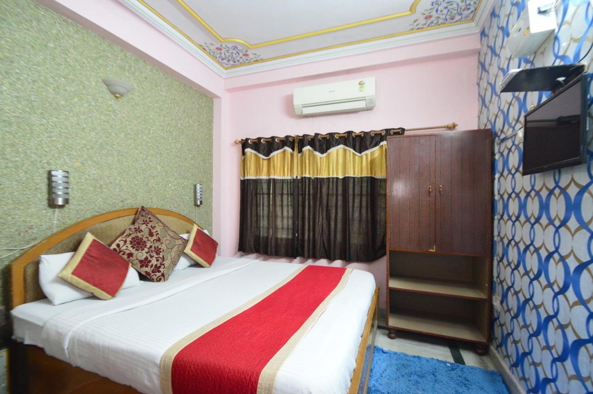 Hotel Jai Maa Palace Джайпур Екстериор снимка