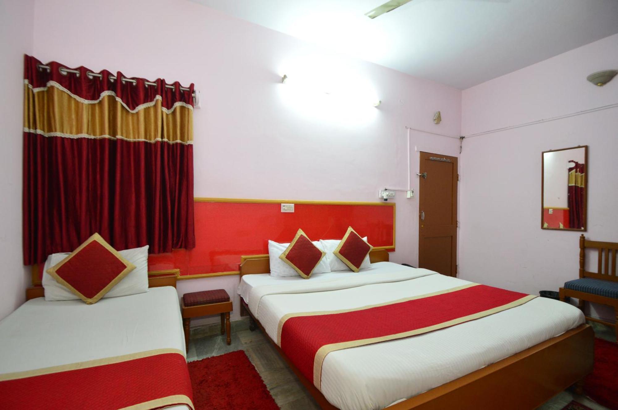 Hotel Jai Maa Palace Джайпур Екстериор снимка