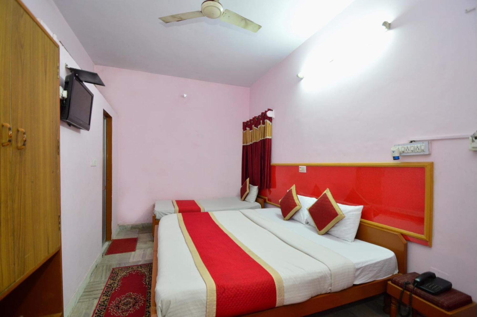 Hotel Jai Maa Palace Джайпур Екстериор снимка